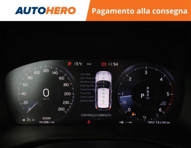 VOLVO XC40 D3 Geartronic Momentum Pro