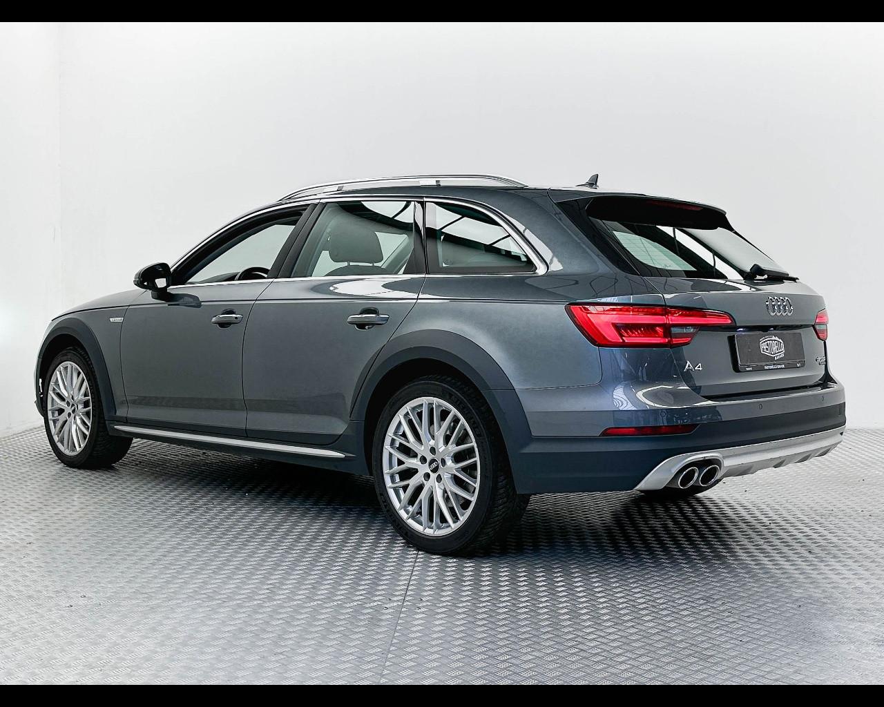 AUDI A4 allroad 2ª serie - A4 allroad 3.0 TDI 272 CV tiptronic
