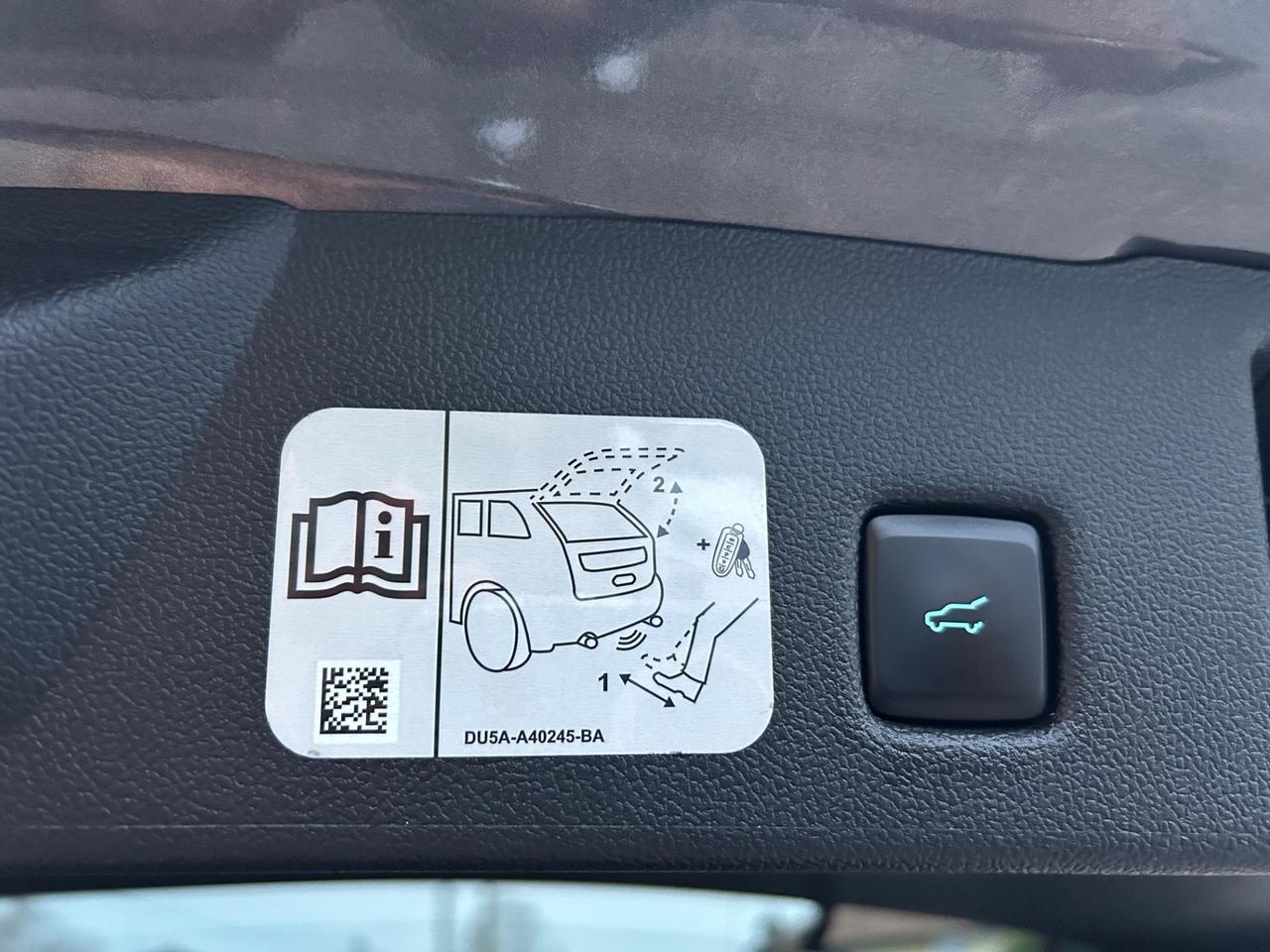 Ford Kuga ST-Line X benzina - no vincoli finanziari