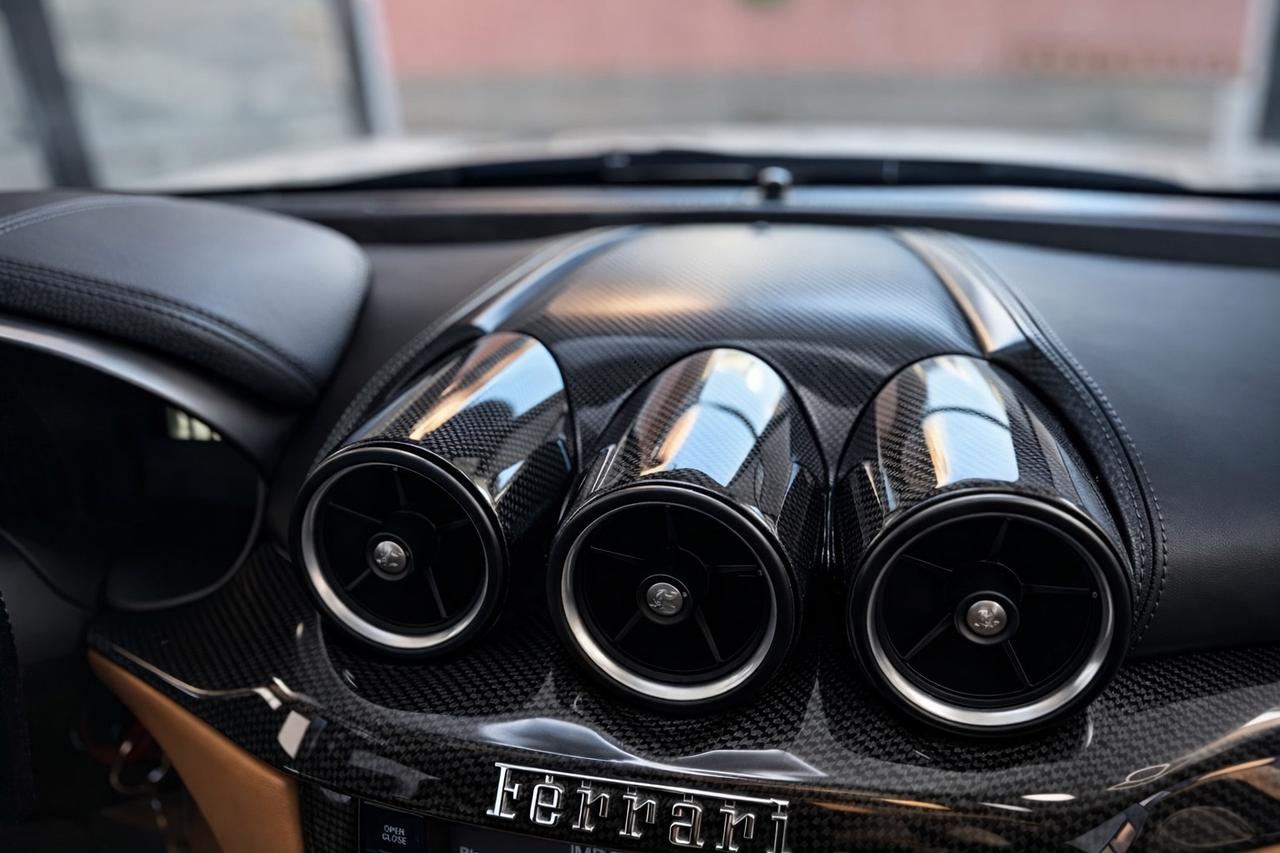 Ferrari FF 2012 Tailor Made – Full Optional – Bianco Perla – Tagliandi Ferrari