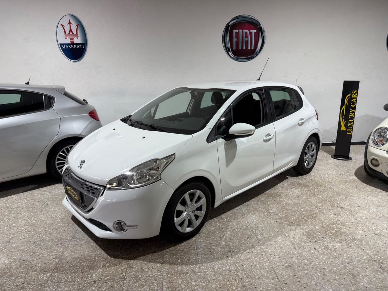 Peugeot 208 1.4 HDi 68 CV Allure