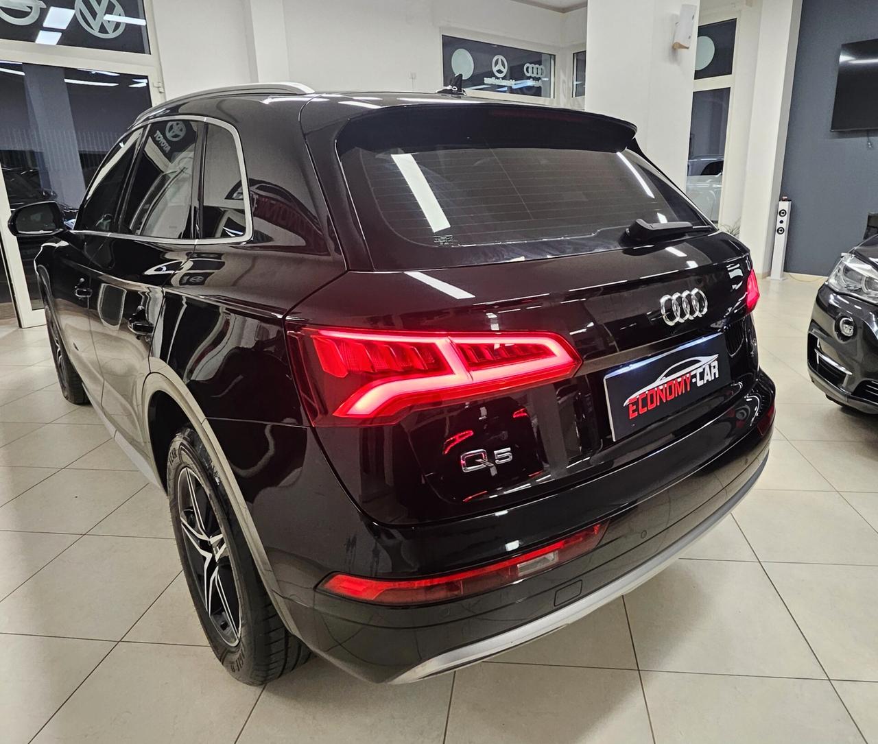 Audi Q5 2.0 TDI quattro S tronic Business Sport 90000km