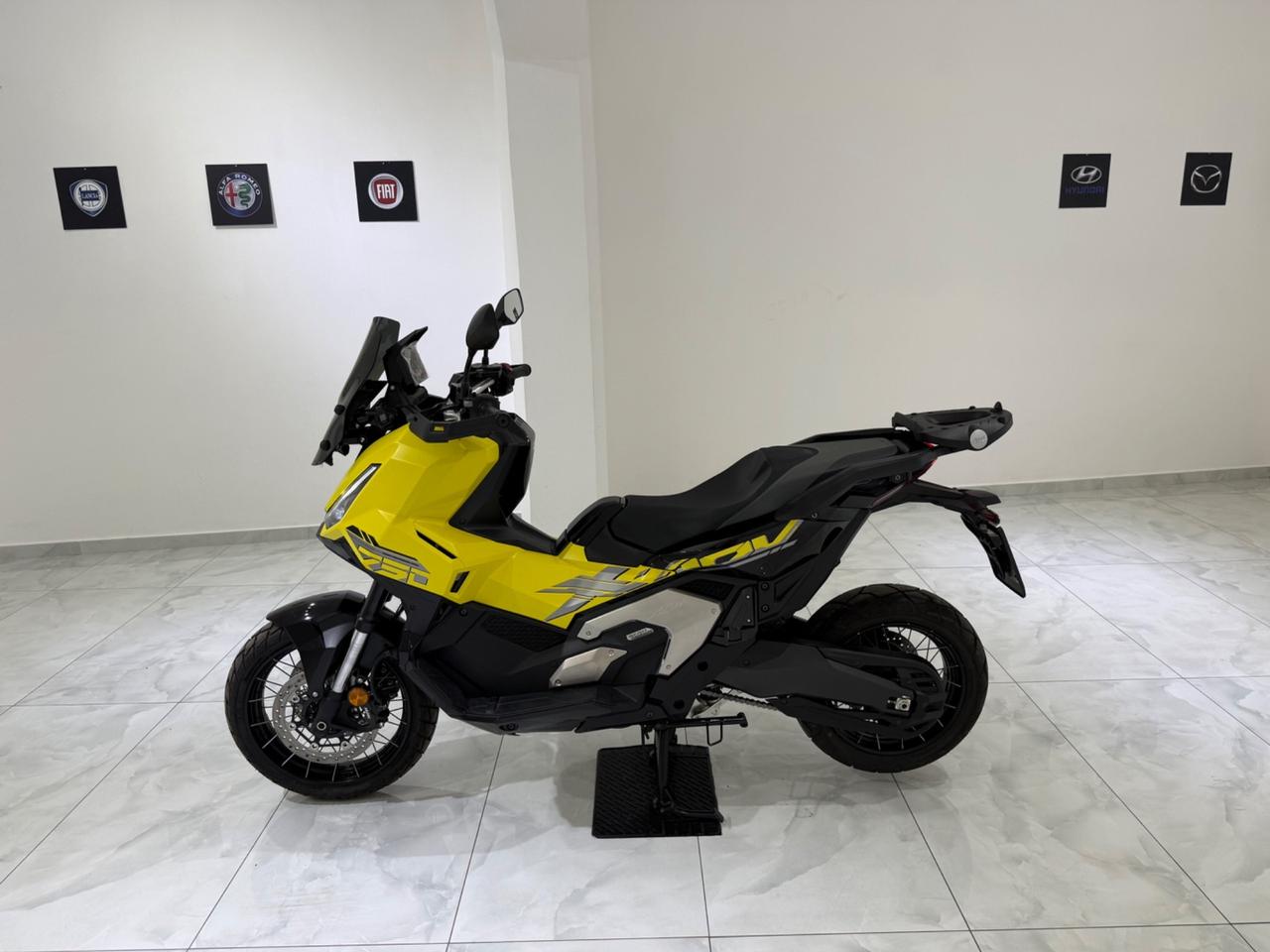 Honda X-ADV 750 EDIZIONE SPECIALE