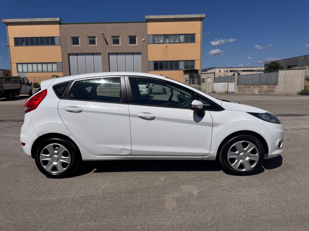 Ford Fiesta 1.2 Titanium 114000 KM GARANZIA 12 MESI