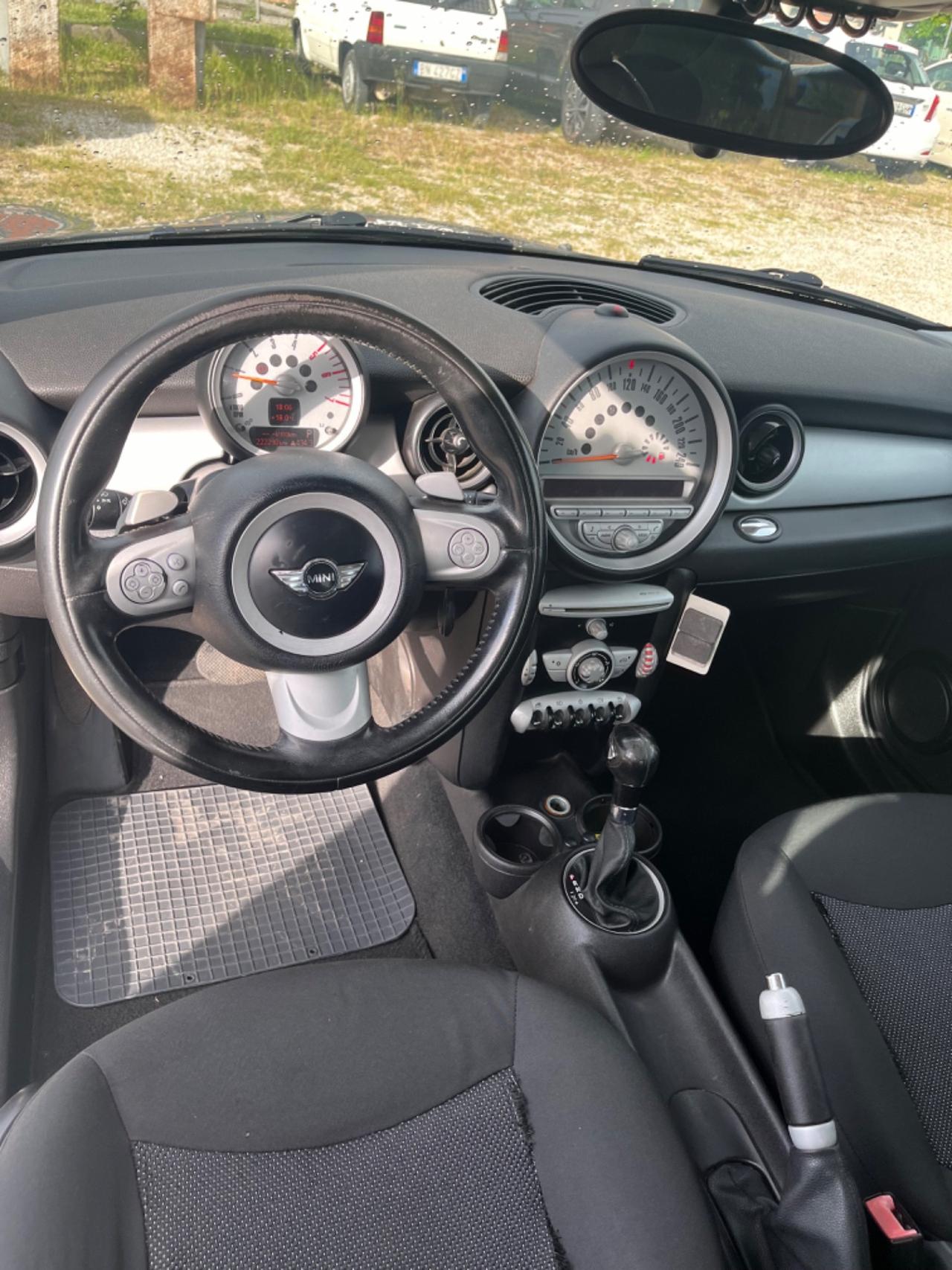 Mini Cooper D 1.6 diesel AUTOMATICA