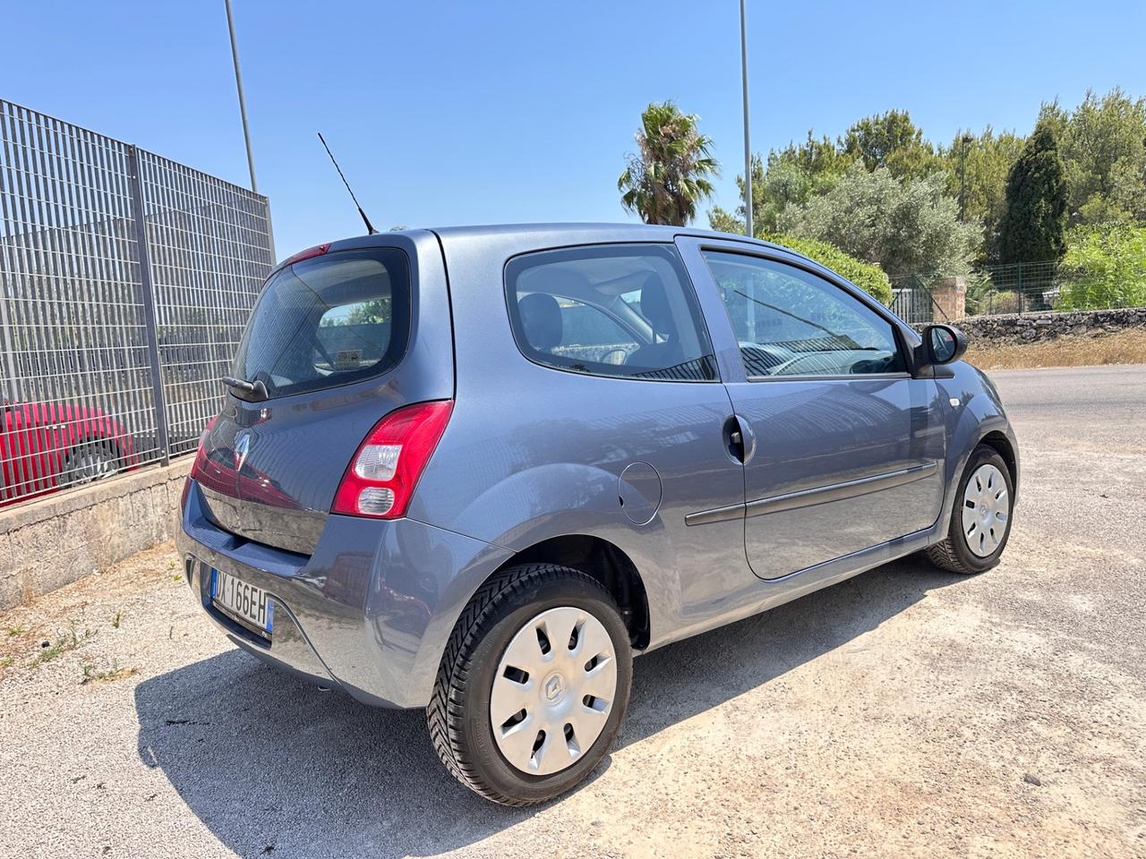 Renault Twingo 1.2 58 cv -2010 -CLIMA