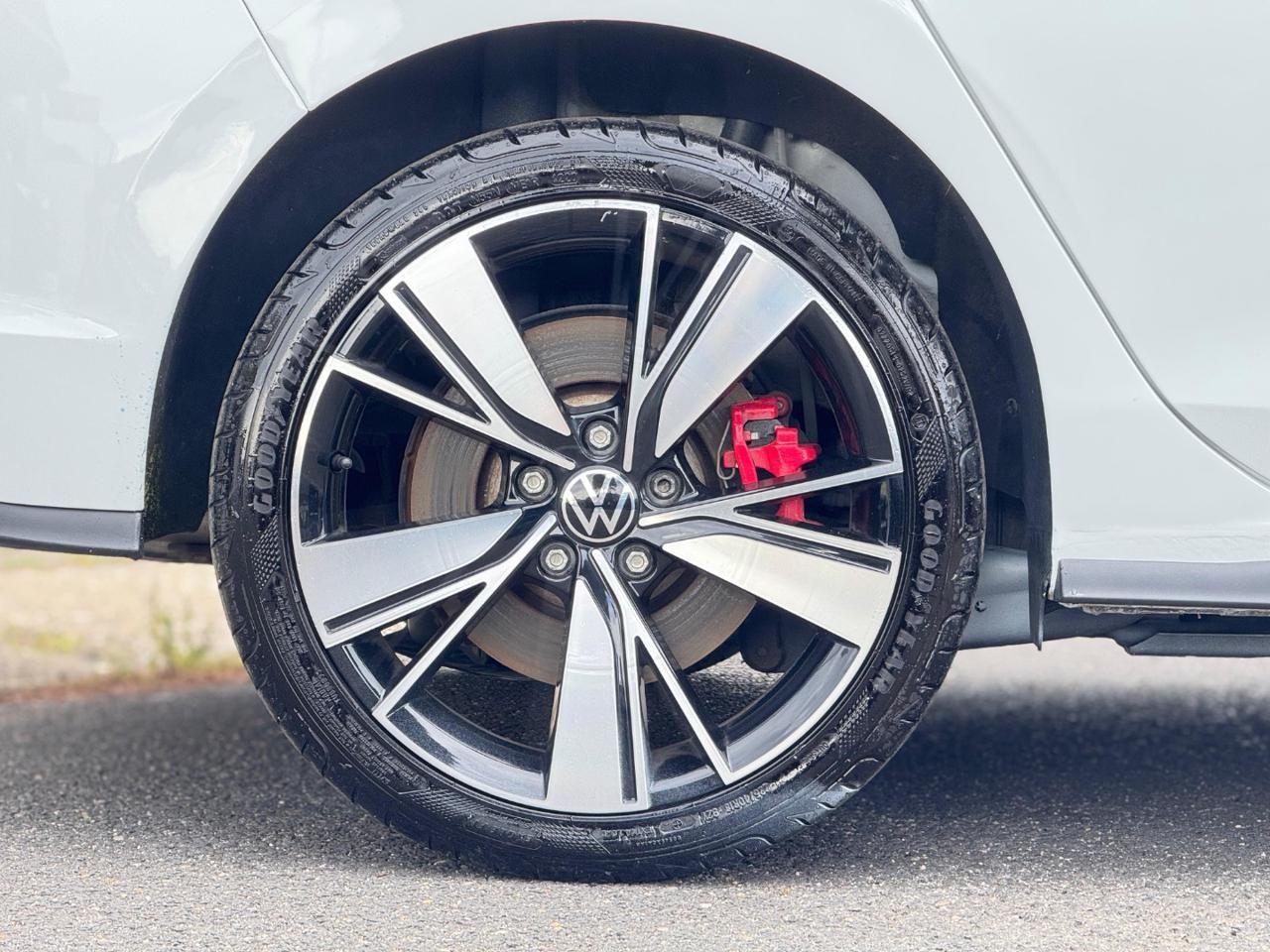 VOLKSWAGEN Golf GTE 245cv Finanziabile