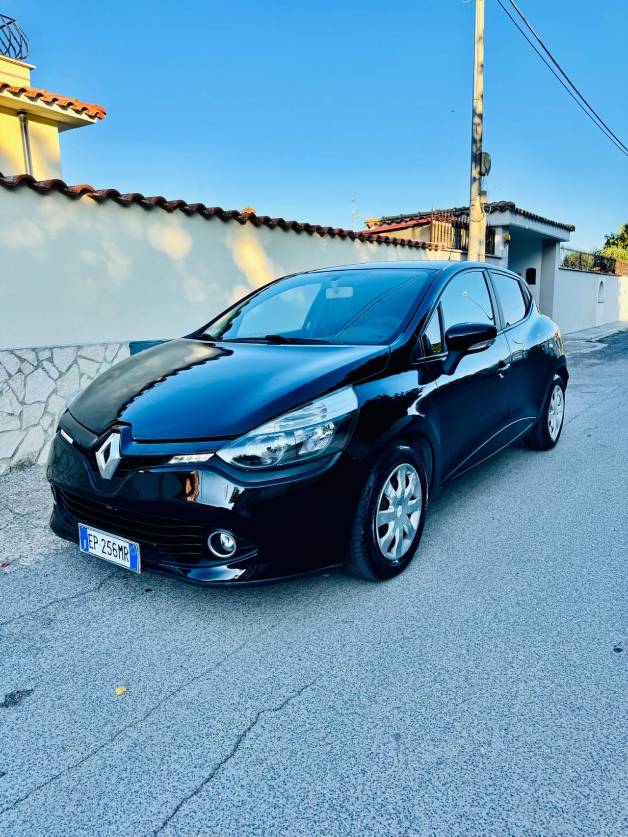 Renault Clio 1.2 75CV 5 porte unico proprietario