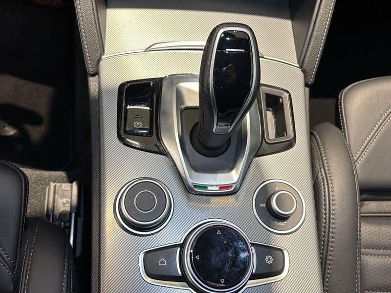 Alfa Romeo Stelvio 2.2 TD 210 CV Veloce AT8 Q4