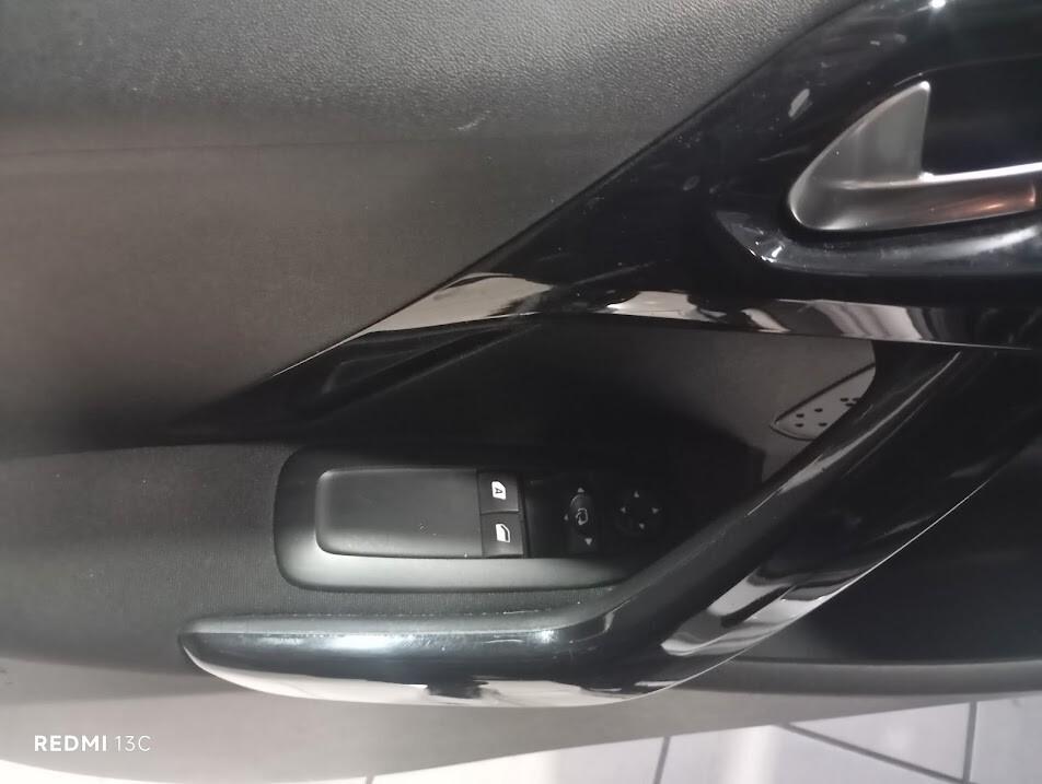 Peugeot 208 del GPL fino al 2028 130.000 km