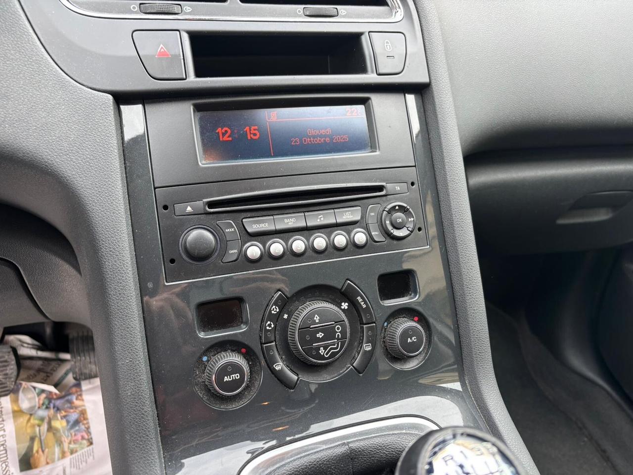 Peugeot 5008 1.6 HDi 112CV Allure