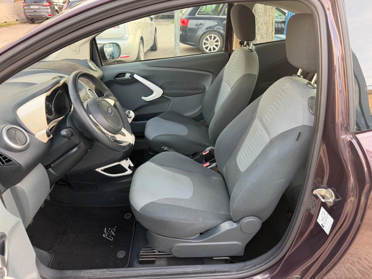 Ford Ka 1.2 benzina 69 cavalli 2015 Titanium