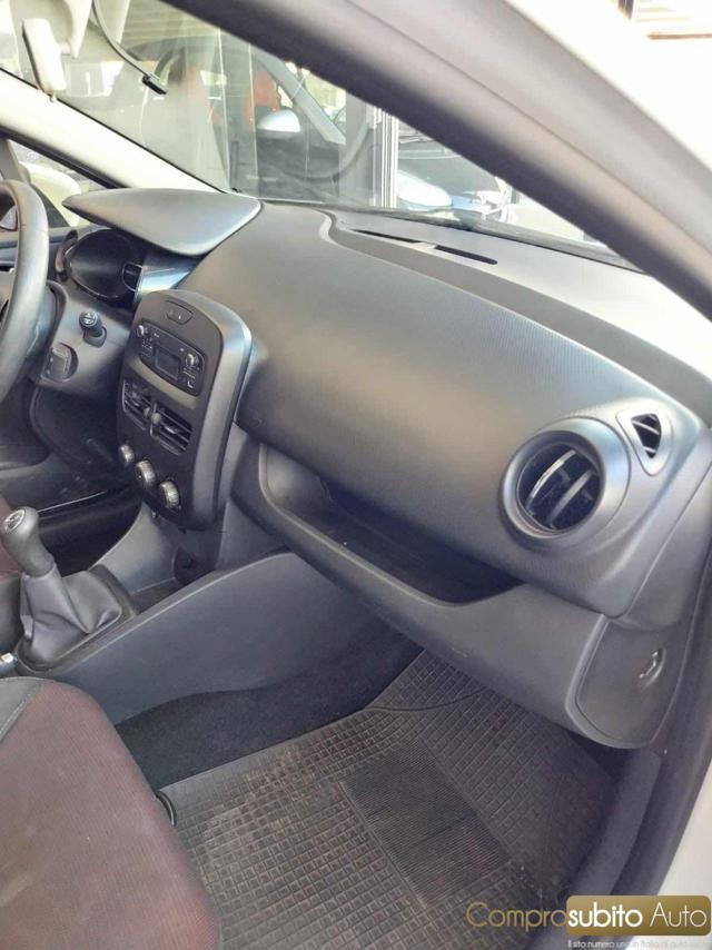 RENAULT Clio 1.5 dCi 8V 90CV (Garanzia 12 Mesi)