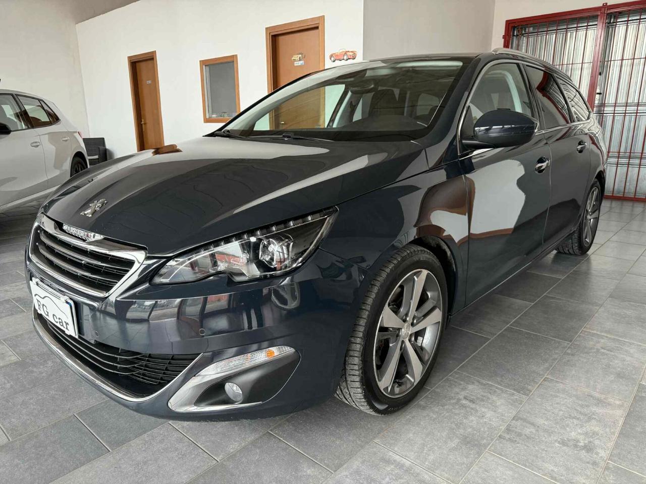 Peugeot 308 BlueHDi 150 S&S SW Allure