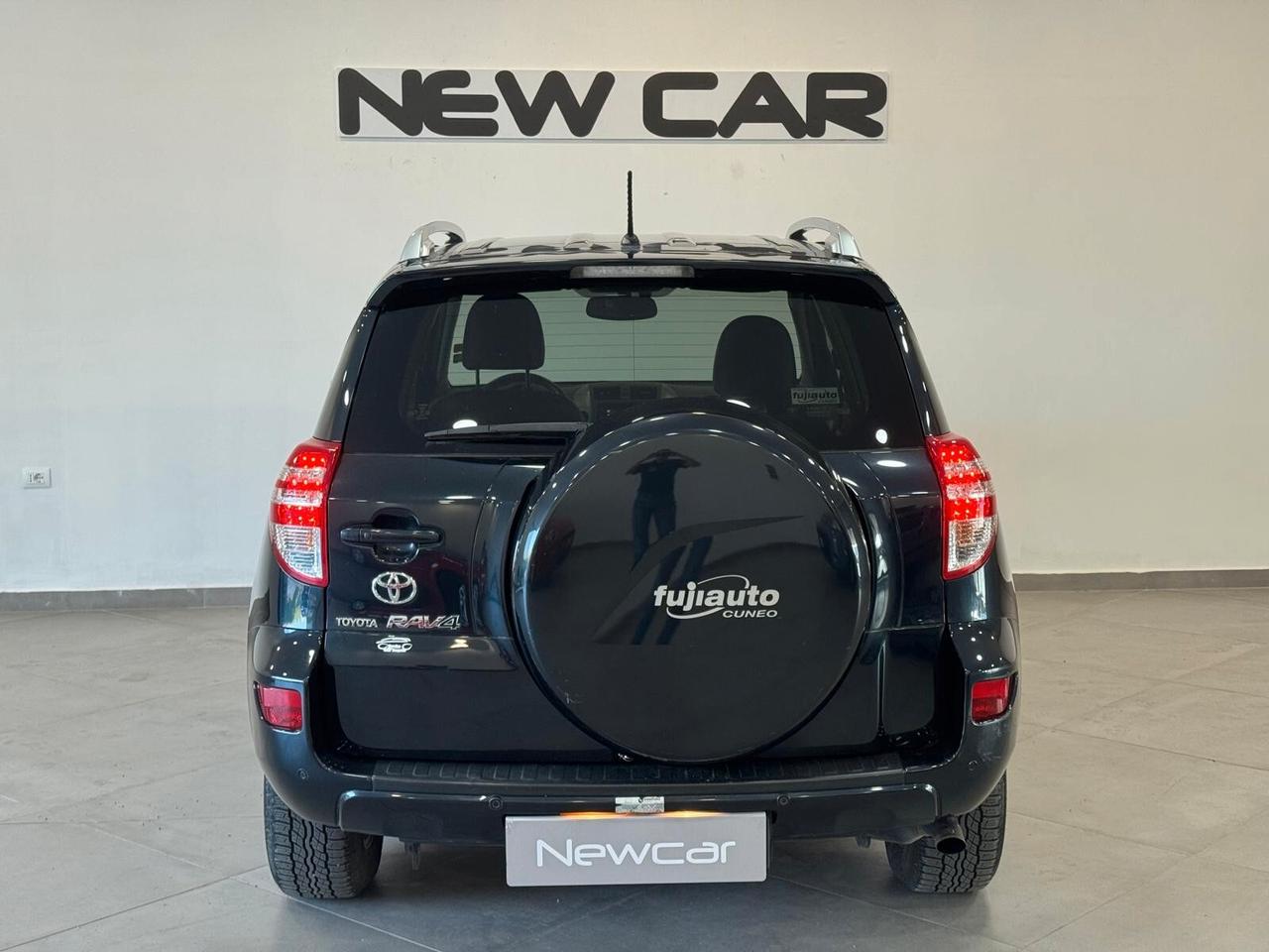Toyota RAV 4 RAV4 2.2 D-4D 4WD Lounge