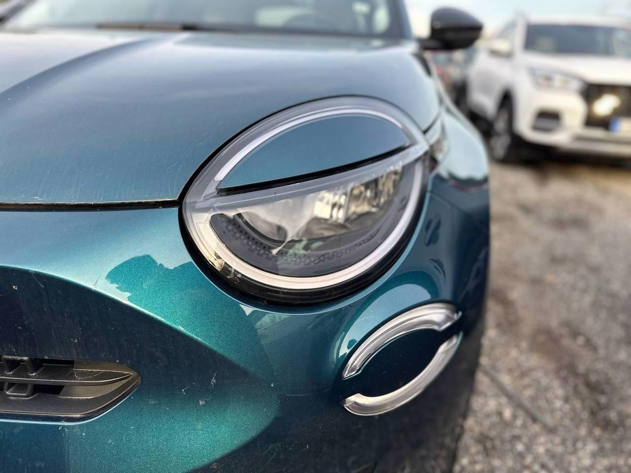 FIAT 600 IV 2023 - 600 1.2 hybrid La Prima 110cv auto