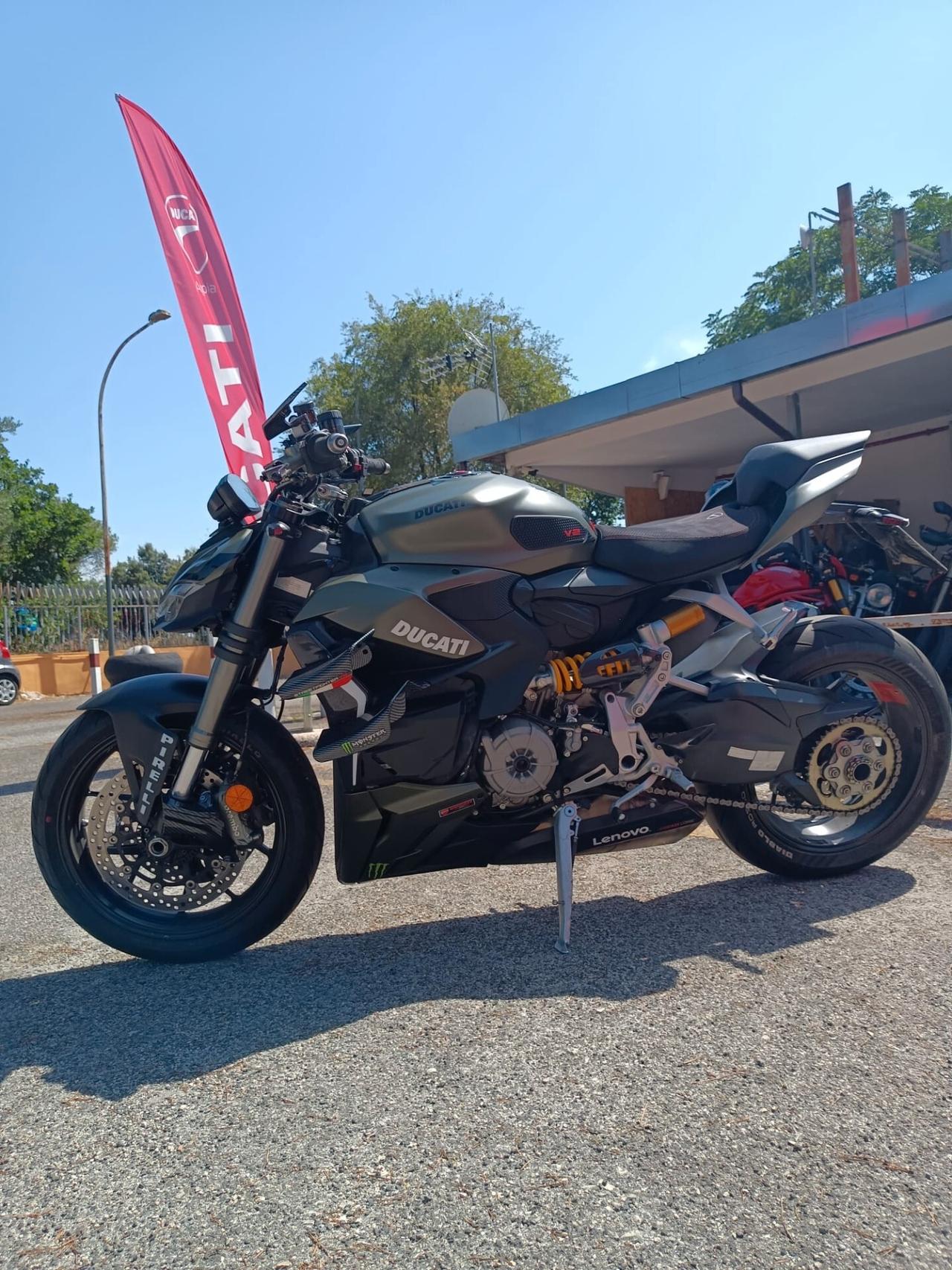 Ducati Streetfighter V2 STORM GREEN