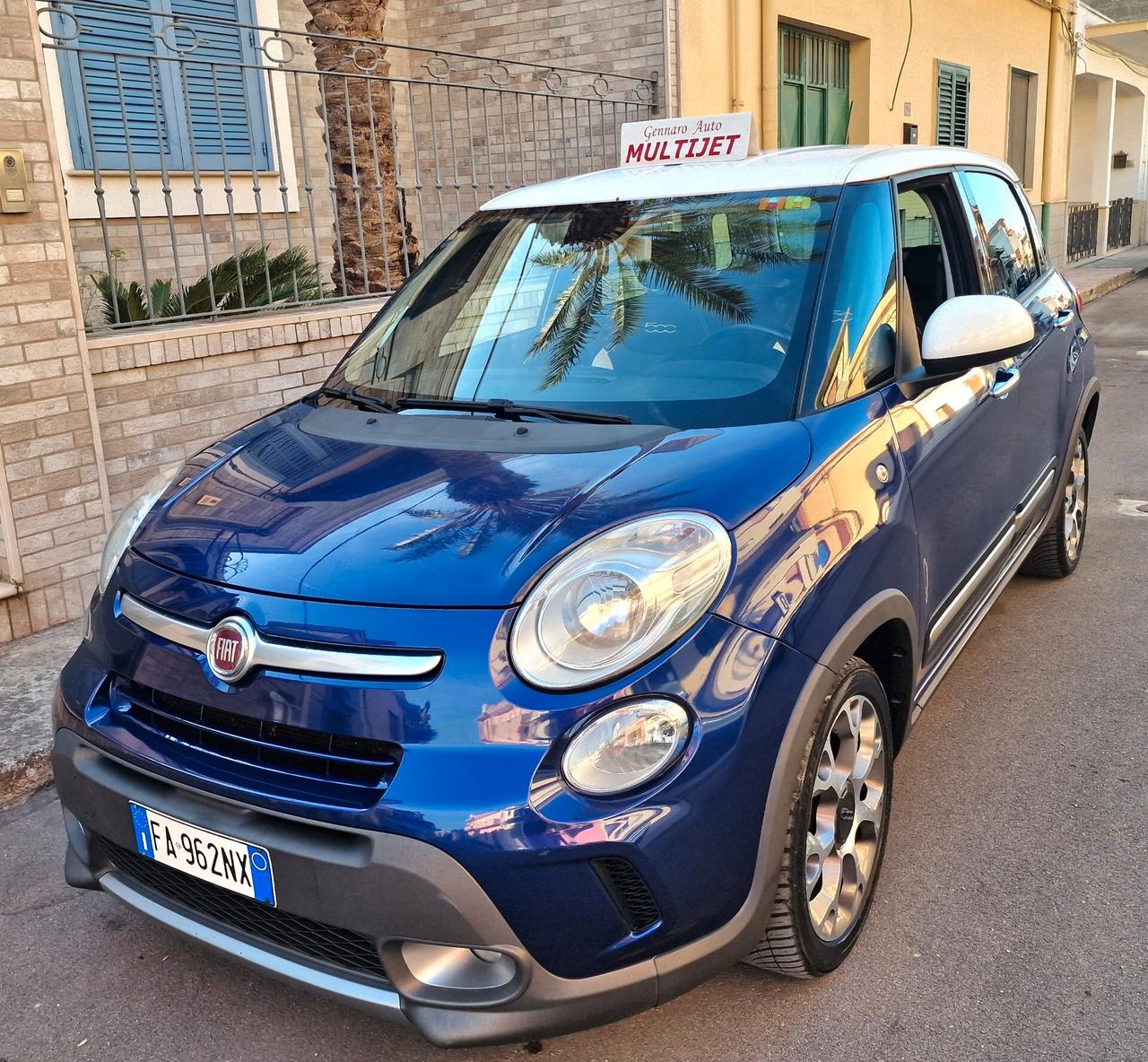 Fiat 500L 1.6 Multijet TREKKING (GANCIO TRAINO)