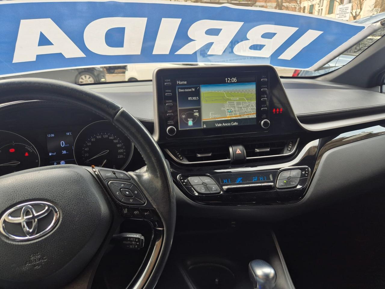 Toyota C-HR 1.8 Hybrid E-CVT Business