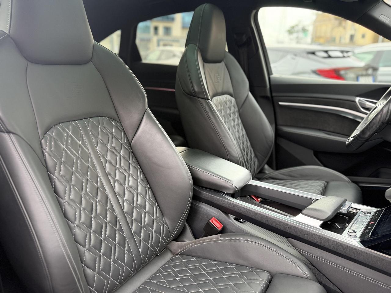 Audi Q8 e-tron Sportback 55 Quattro S Line 408 cv - 2024