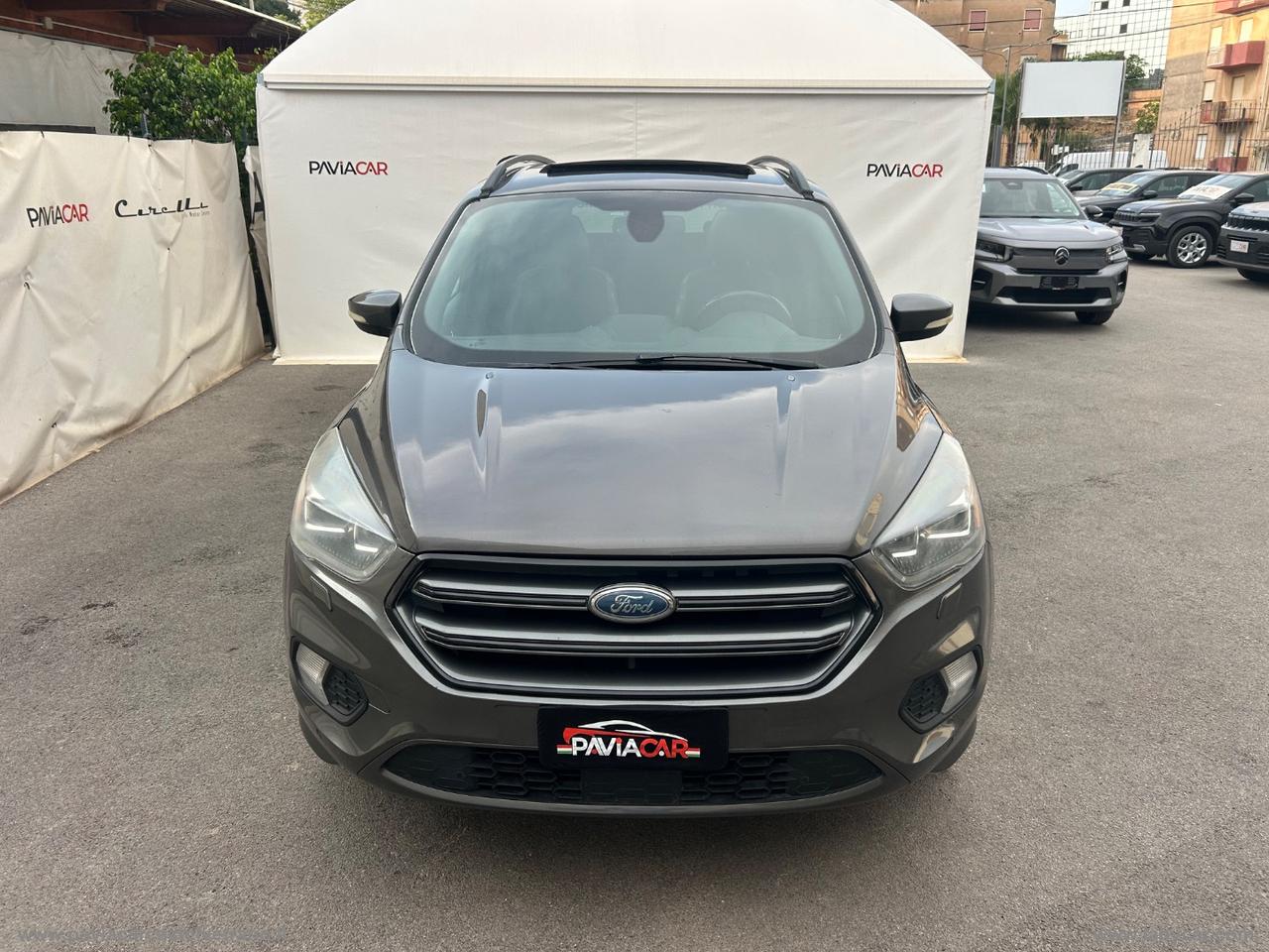 FORD Kuga 2.0 TDCI 150CV S&S 2WD ST-Line Bus.