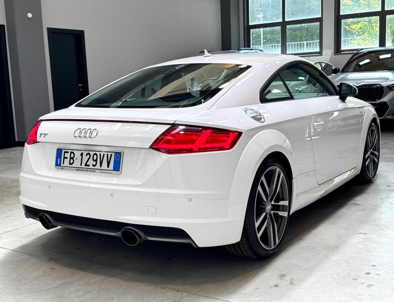 Audi TT Coupé 2.0 TFSI S line
