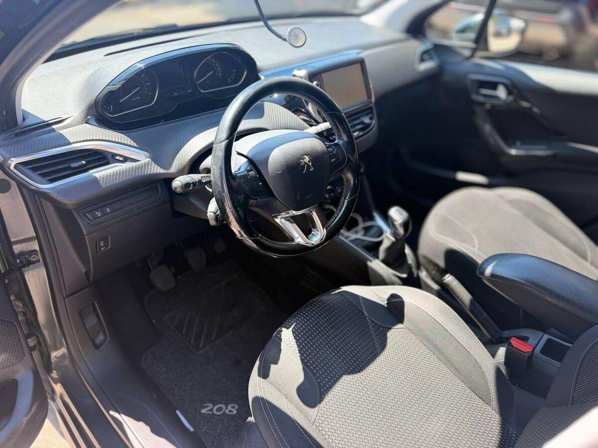 Peugeot 208 1.2 puretech Allure 82cv 3p