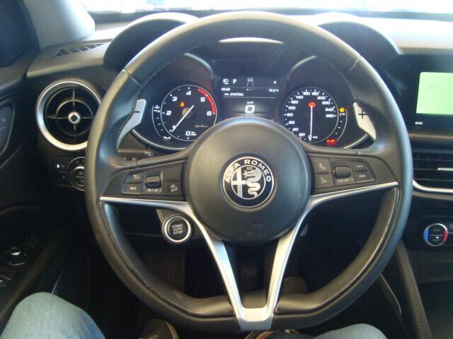 Alfa R. Stelvio 2.2 T.Diesel Executive rwd 190cv AT8 my19
