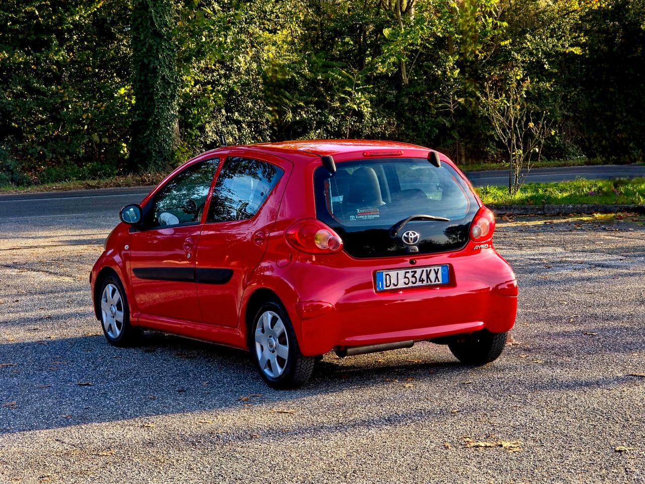 Toyota Aygo 1.0 12V VVT-i 5 porte Sol 2007-E4 Manuale NEO
