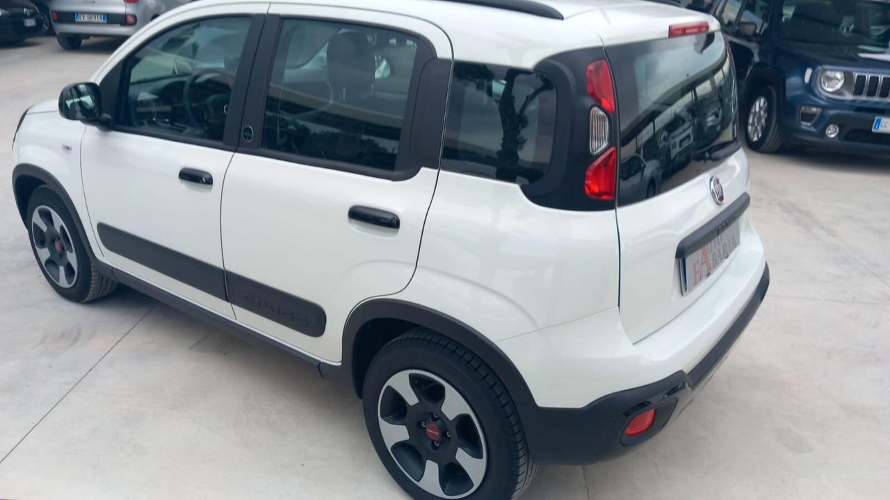 Fiat Panda 1.2 Connected by Wind cross
