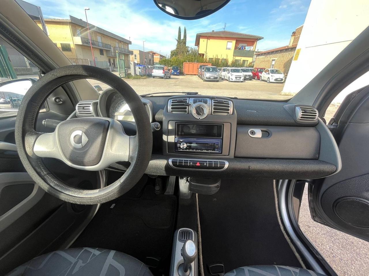 PACCHETTO : PEUGEOT 208 + SMART (Leggere )