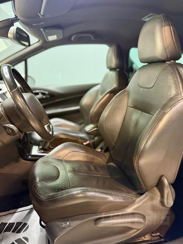 Citroen DS3 1.6 turbo thp Just Black 155cv