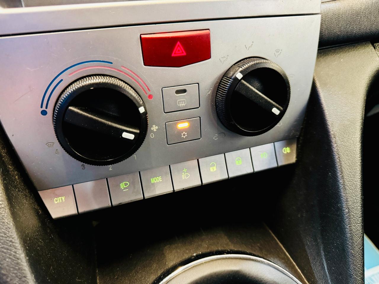 Lancia Ypsilon 3Porte 1.2 69 CV - Distribuzione nuova!