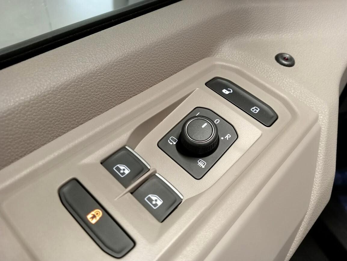 Volkswagen T7 Multivan 1.5 245cv PHEV 4MOTION 4X4 LIFE 7P PRONTA CONS