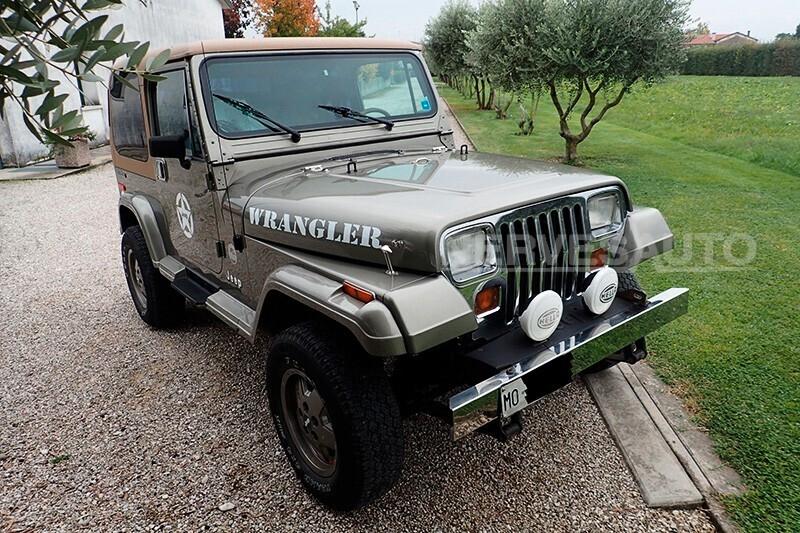 Jeep Wrangler 2.5 BENZINA | 1988 | 117 CV |ASI | Cabrio + accessori | 2 Treni Gomme