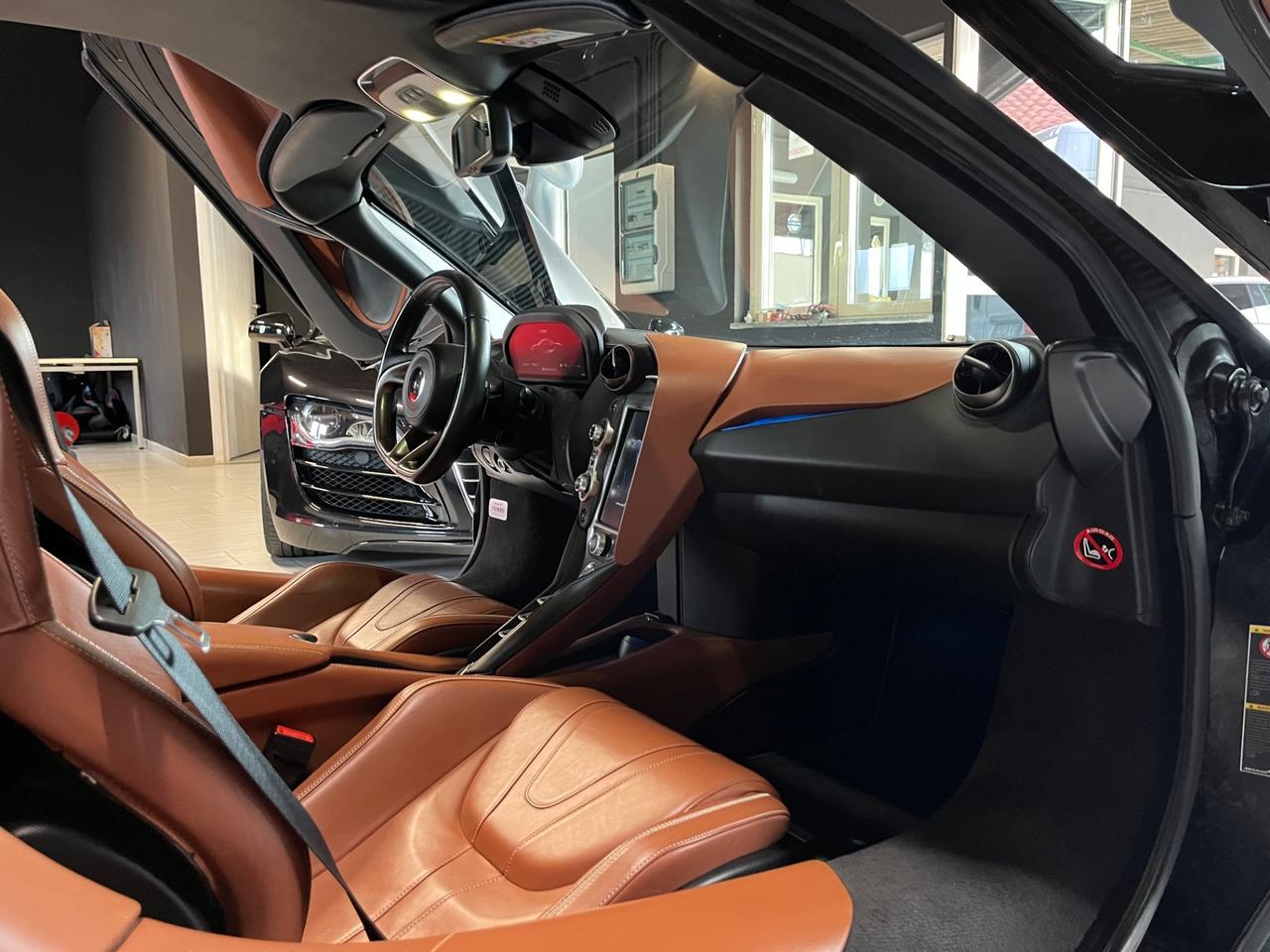 McLaren 720s Coupè