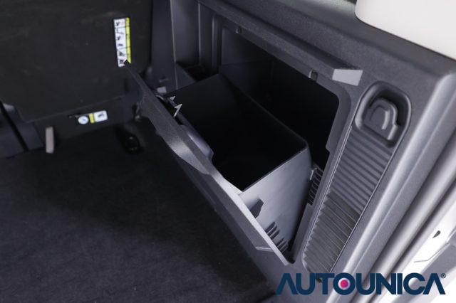 FORD Tourneo Courier 1.0 ECOBOOST POWERSHIFT TITANIUM