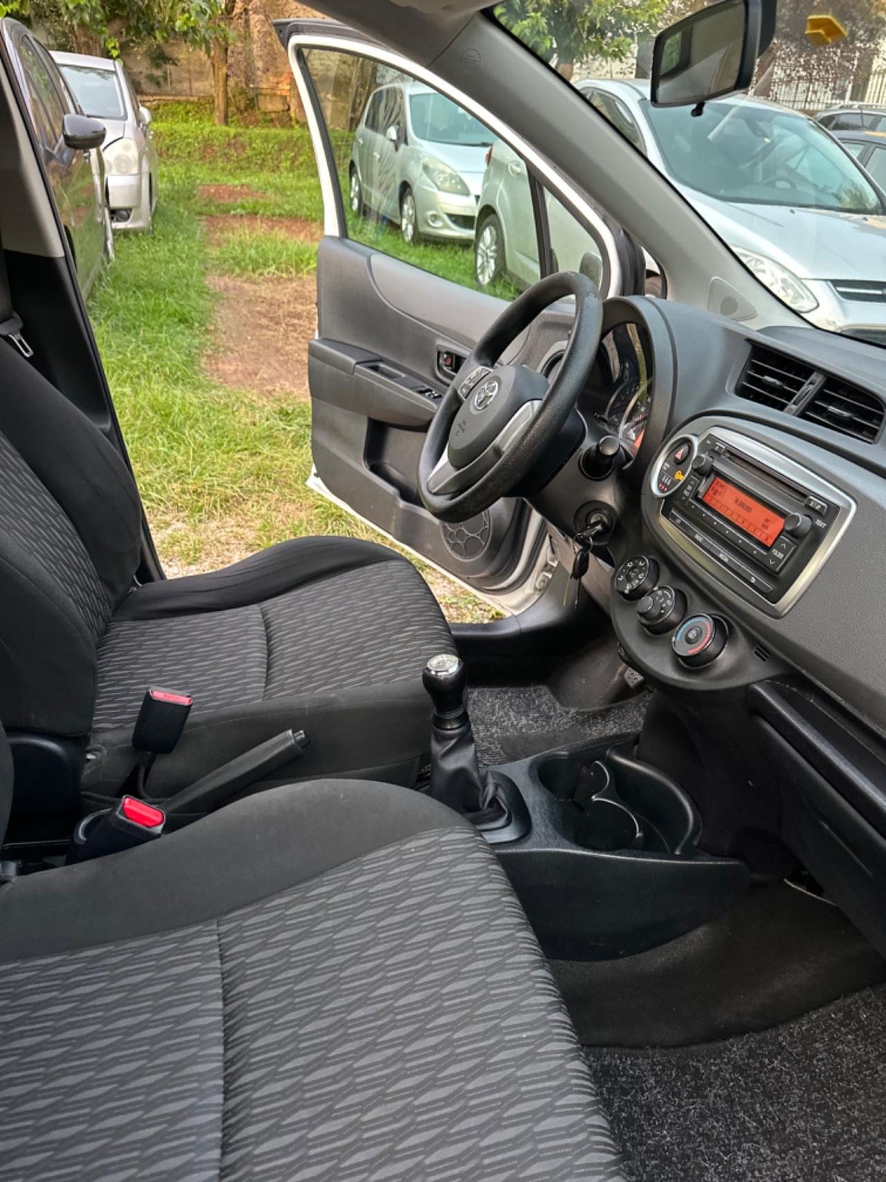 Toyota YARIS 1.0 5P NEOPAT KMCERT GARANZ UNICOPR