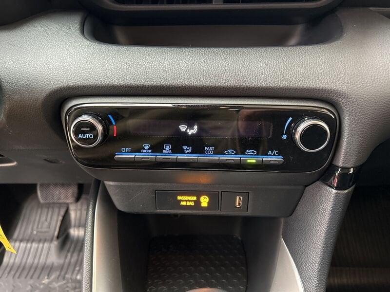 Toyota Yaris 1.5 hybrid Active