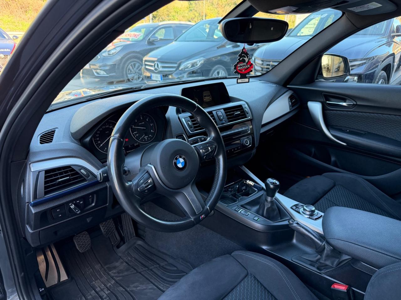 Bmw 118 118d 5p. Msport