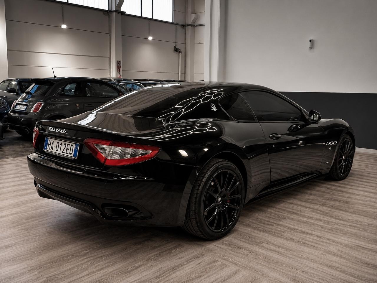 Maserati GranTurismo 4.7 V8 MC Stradale cambio corsa