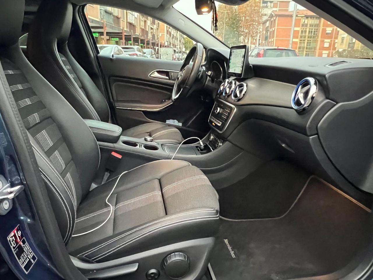 Mercedes-Benz GLA 180 CDI Sport Plus GLA 180 #7898