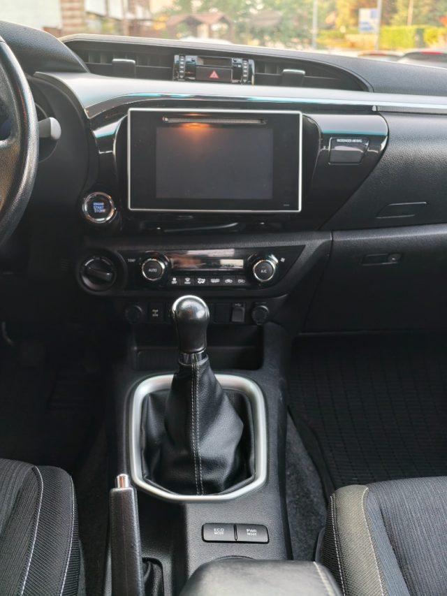 TOYOTA Hilux 2.4d150cv 4WD GANCIO TRAINO