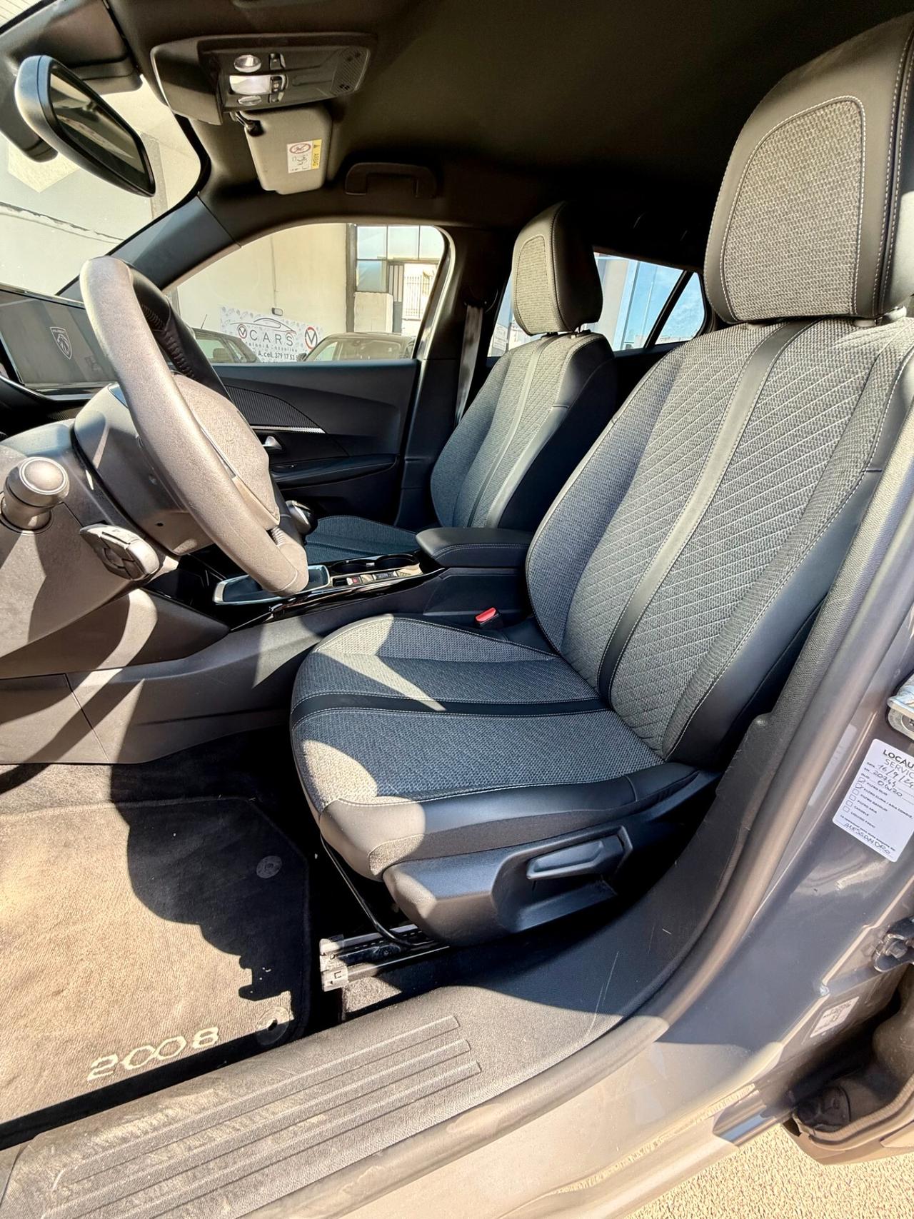 Peugeot 2008 PureTech 100 S&S Allure