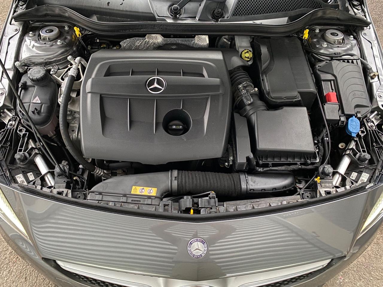 Mercedes-Benz A 180d 1.5 109cv Premium - 2017