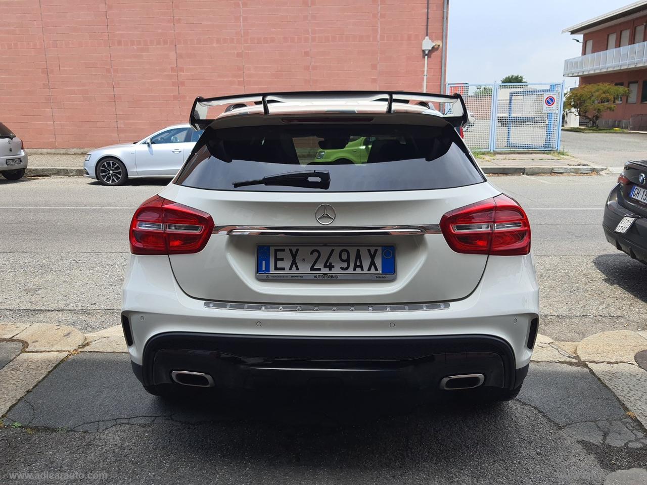 MERCEDES-BENZ GLA 200 CDI Automatic 4Matic Premium