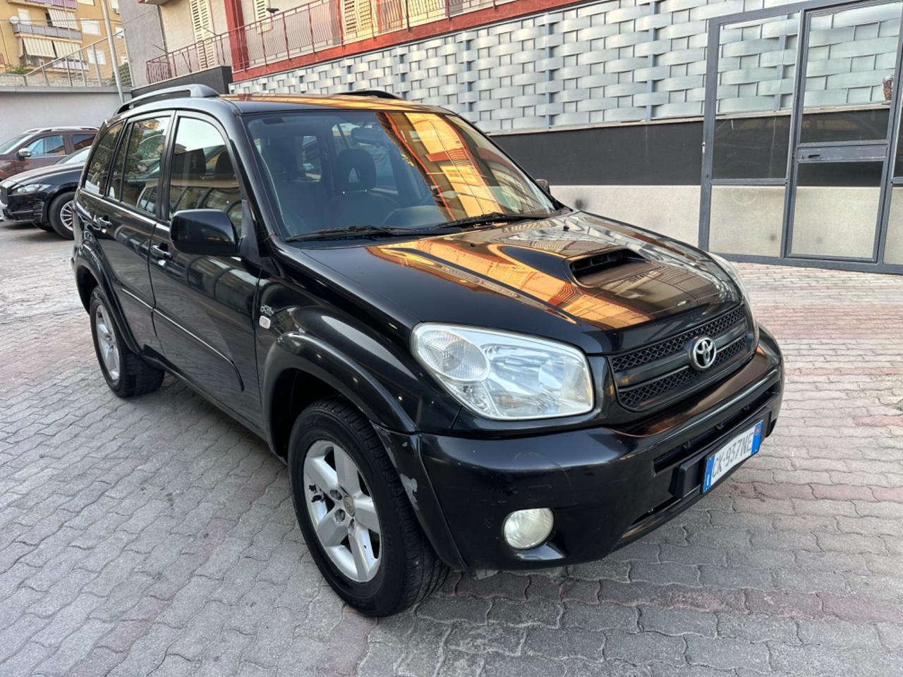 Toyota Rav 4 D4D 115 CV Gancio traino 5P 2004
