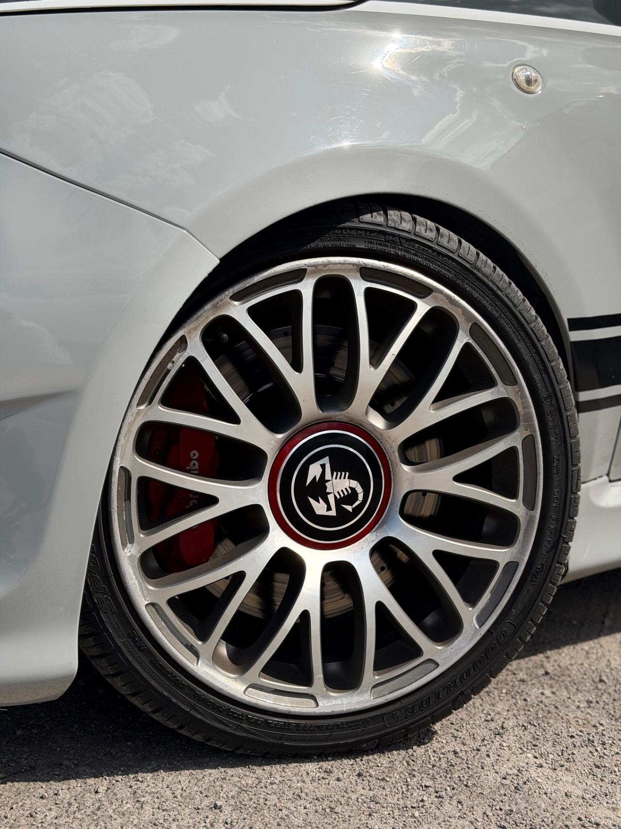 Abarth 500 C 1.4 Turbo T-Jet MTA Bicolore