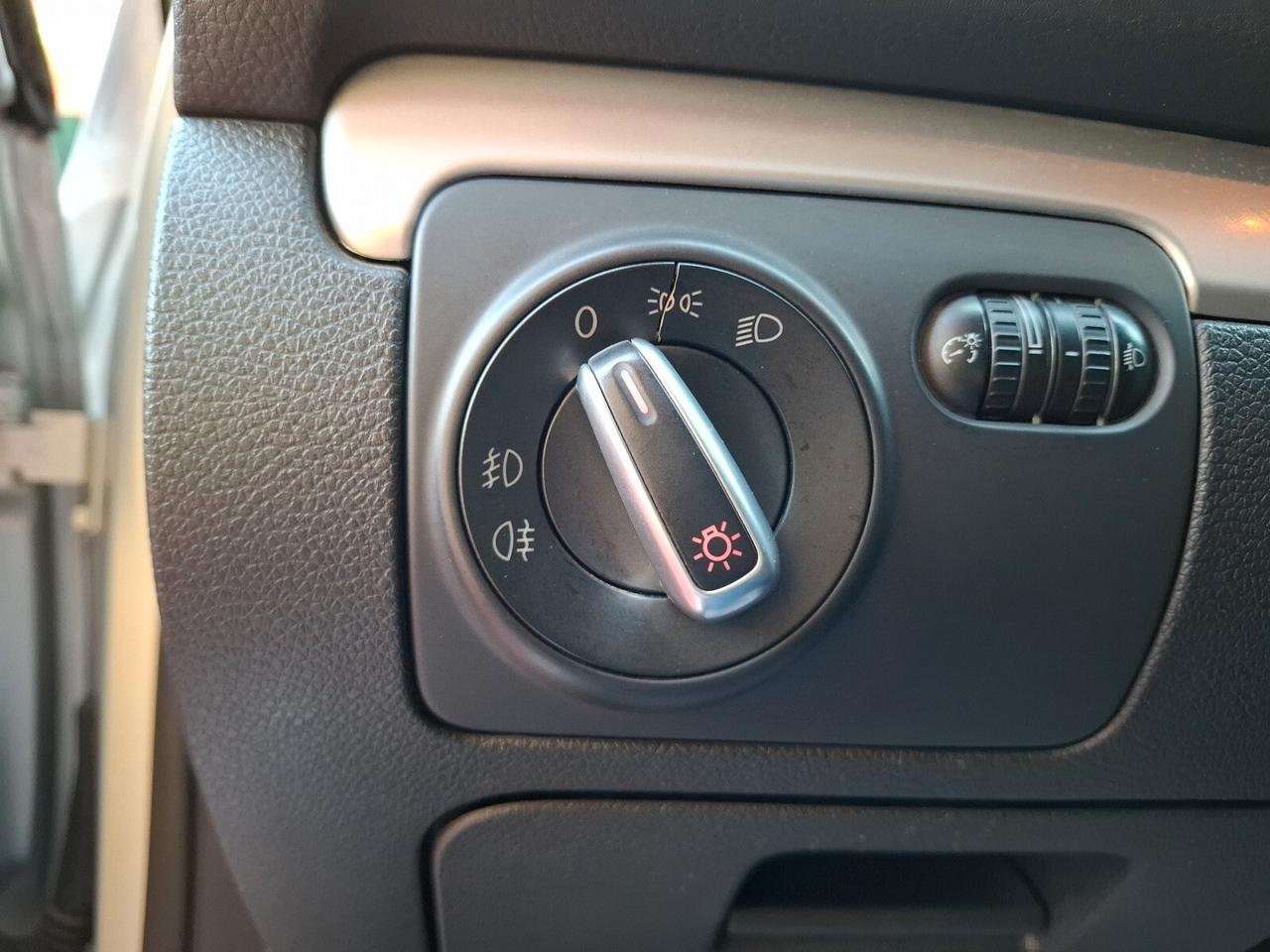 Volkswagen Golf 2.0 TDI 140CV DPF DSG 5p. Highline