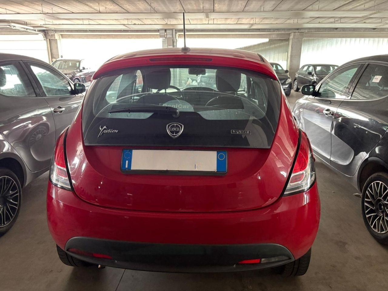LANCIA Ypsilon 3ª serie - Ypsilon 1.0 FireFly 5 porte S&S Hybrid Si